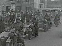 Hitler-tysklands tropper rykker ind i København 9. april 1940