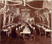 Møde i Festsalen 1915