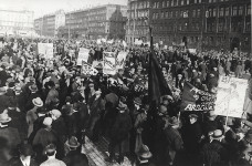 Arbejdsløshedsdemonstrationen den 25. februar 1932 er ved at formere sig på Grønttorvet