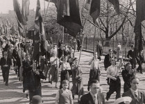 Ungde socialdemokrater under 1. maj demonstration på Nørre Voldgade, 1937 