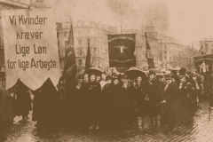 Krav om ligeløn, 1939.