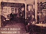 Cafe & Ølhalle i Arbejdernes Forenings og Forsamlingsbygning i Rømersgade, 1900.